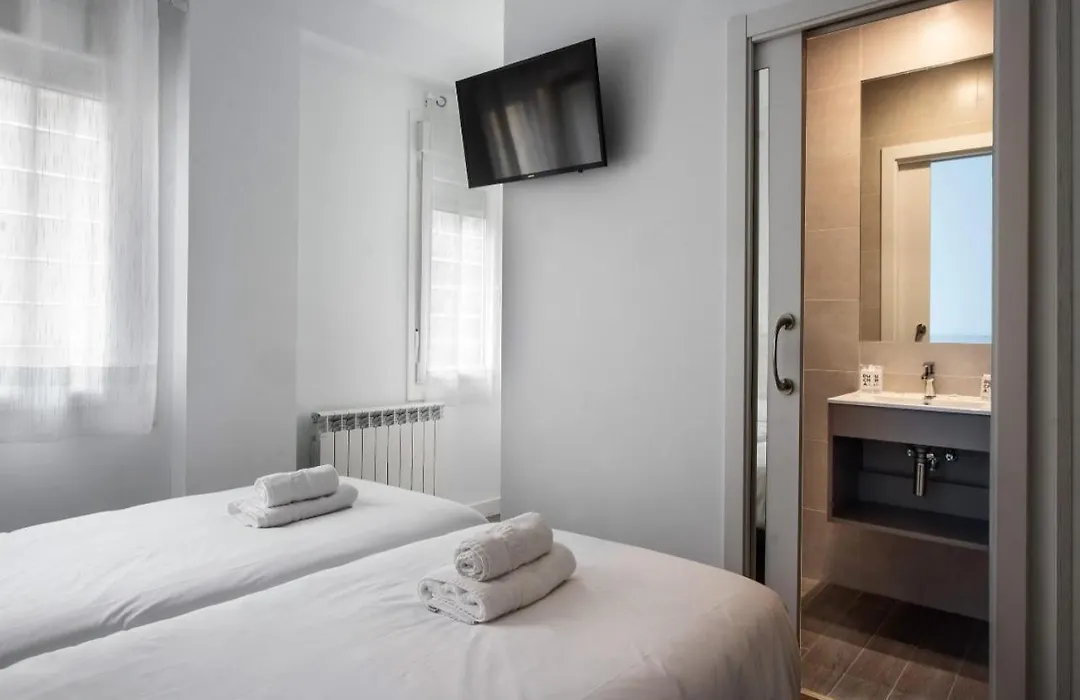 Hostal Lar-1