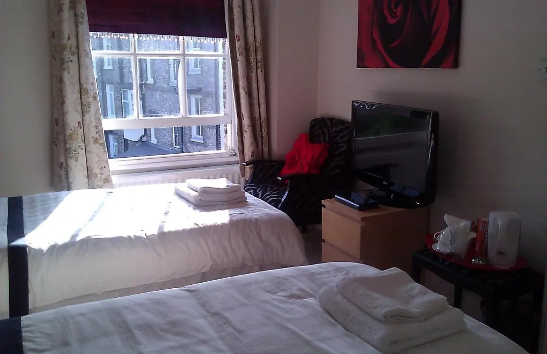 No 7 Priory Guest House-1