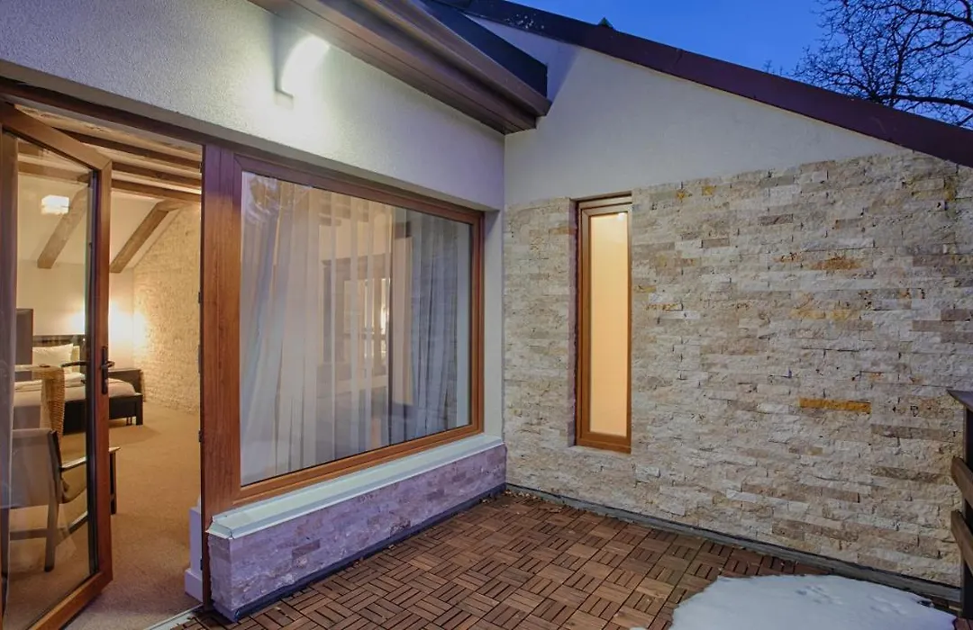 Mer Guest House B&B-1