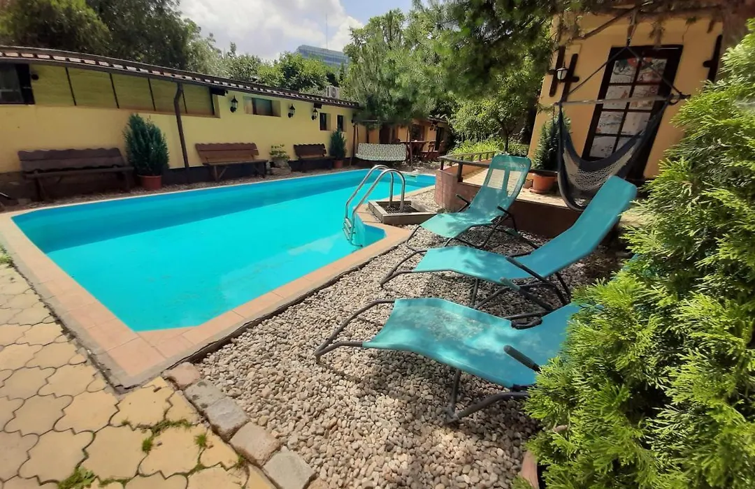 Casa Mica Guesthouse-1