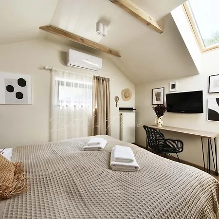 Betty'S Place-2