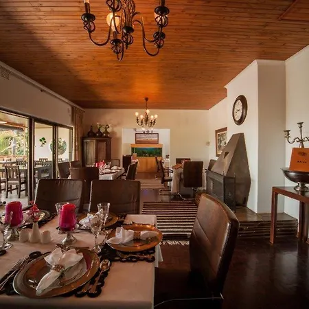 Tamboti Lodge Guest House-3