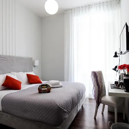 Eighty Four Rooms-2
