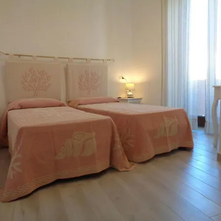 Sardinia-Holiday Spargi Suite & Rooms-3