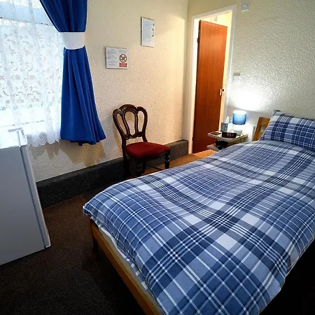 Lynmoore Guest House-2
