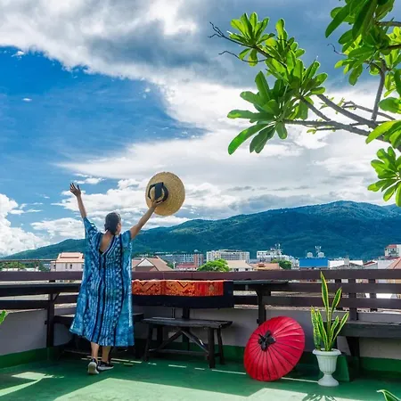 Ban Kong Rao Guesthouse - Quiet Santitham Oasis - Charming Garden & Mountain Views-3