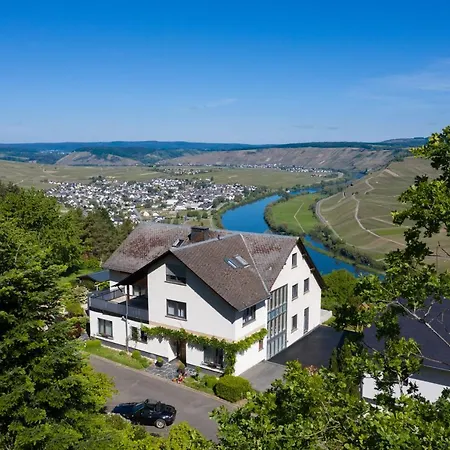 Gaestehaus-Weingut Loersch-2