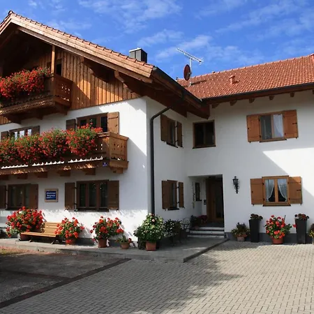Gästehaus Burgmayr-2