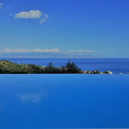 Villa Infinity ∞-3