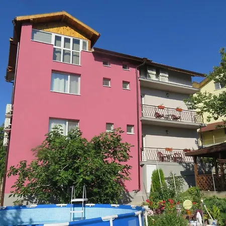 Guest House 51-2