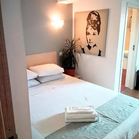 Central Guesthouse (Adults Only)-2
