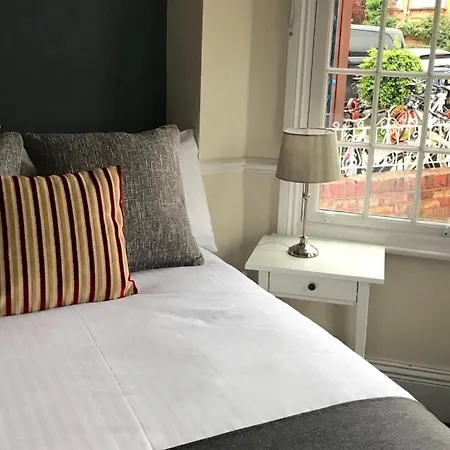 Botley Town House-2