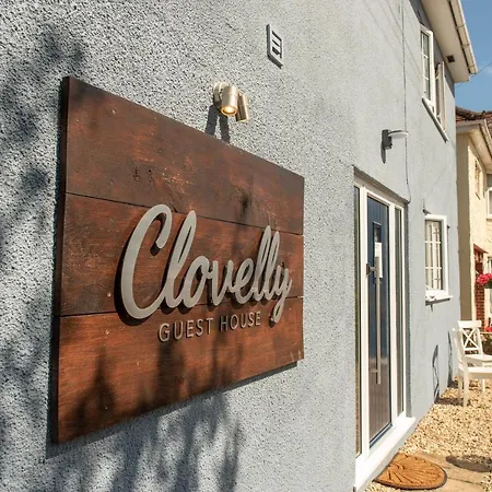 Clovelly Guest House-2