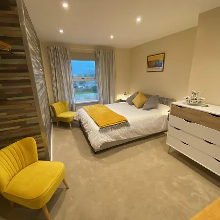 Noddfa Farm Guest House-2