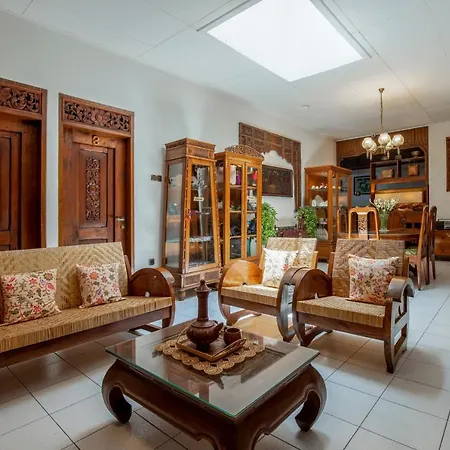 Sekararum Butik Syariah Guesthouse-2