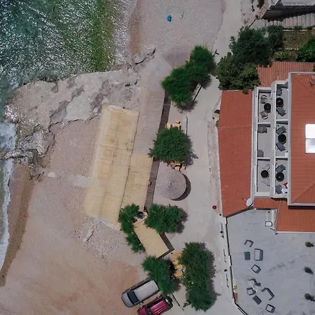 House Zaca-2