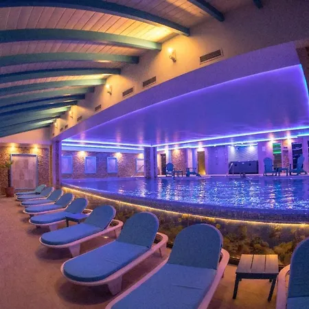 Peninsula Resort & Aqua Spa-2