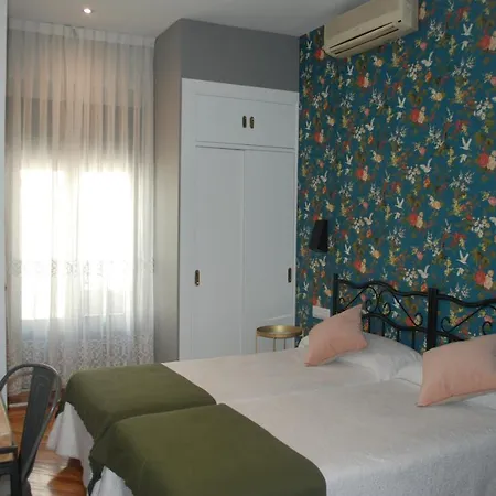 Hostal Avenida-3