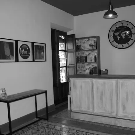 La Perla Granada Suites-2