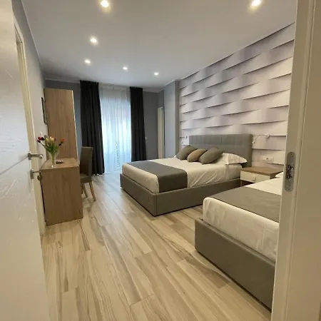 Martini Suite-3