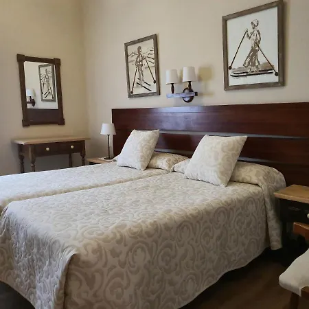 Hostal Canigó-2