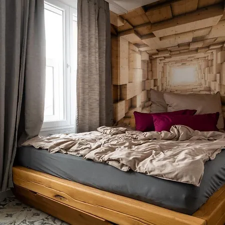 Little Suite-3