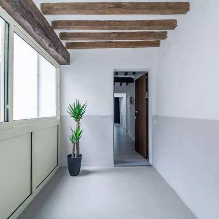 Residenza Borgo Guazzo - By Devona Rooms-2