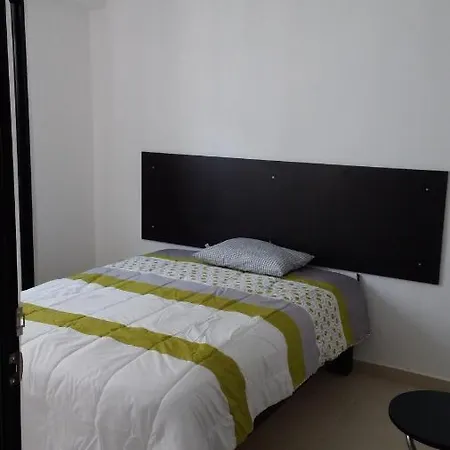Casa Zona Iteso, Expo, Plaza del Sol, 4 habitaciones 8 huespedes / compartida-2