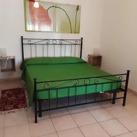 Locazione Menini - Camere zona stazione-2