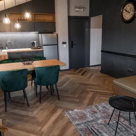 Hotel Hunters House-2