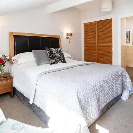 Norwood House-3