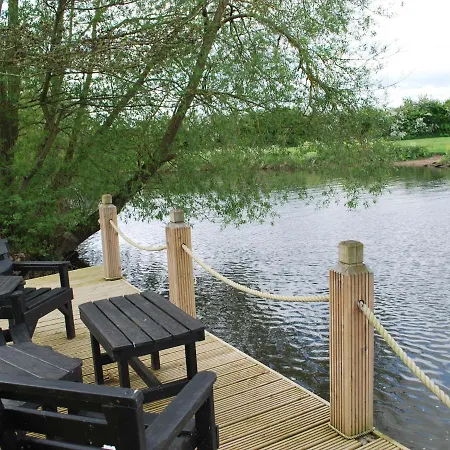 The Waters Edge Guest House-2