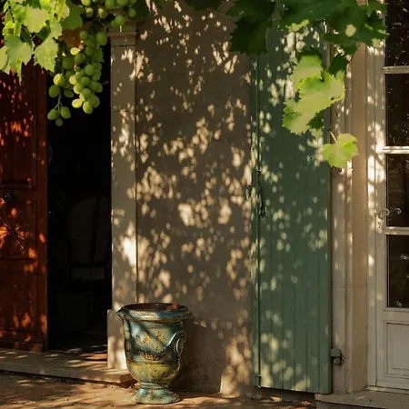 LA FUGUE -Demeure historique située dans un château fort -Proche de UZES et NIMES-2