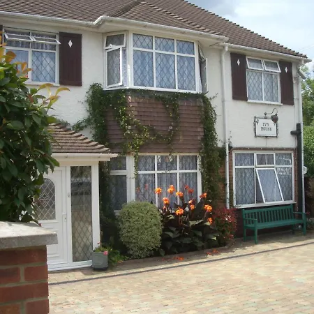 Ivy House-3