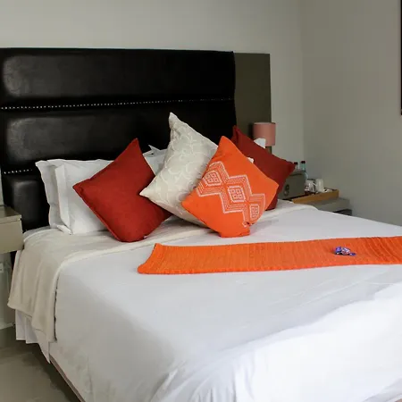 Elizabeth House-2