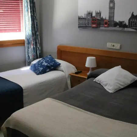 Hostal Burgales-2