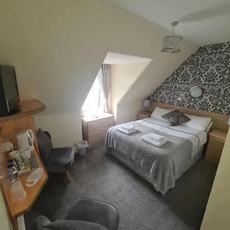 Glenmoore Guest House-3
