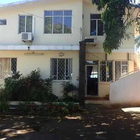 Le Cactus Guesthouse-3