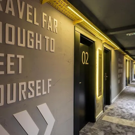 7 Rooms Suites-2
