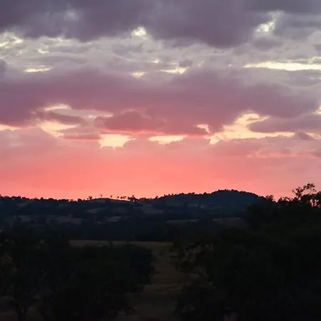 Glenlyon Dam Holiday Cottage & Farmstay-2