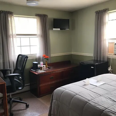 Brookside House Lodging-3