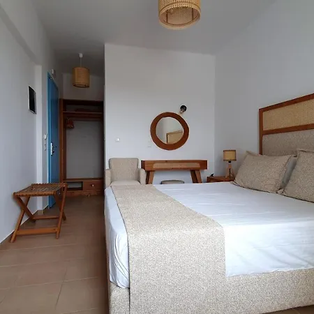 Sarakiniko Rooms-2