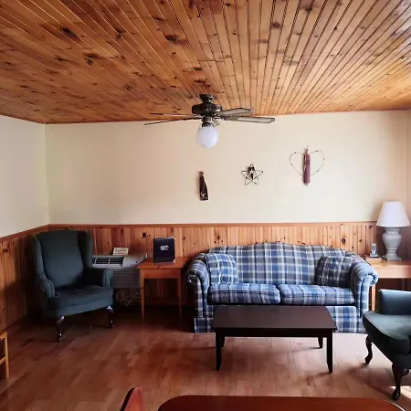Cavendish Country Inn & Cottages-2