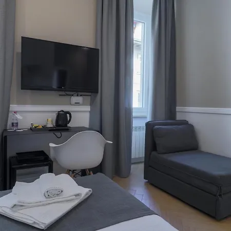 Elisabeth Boutique Rooms-3