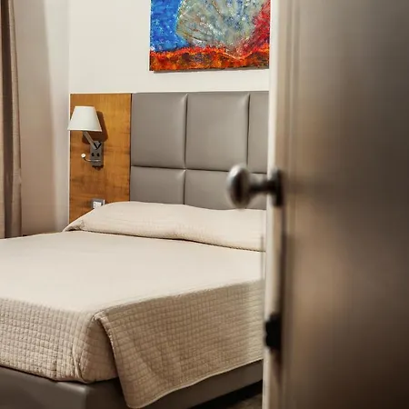 Capotesta Luxury Rooms-3