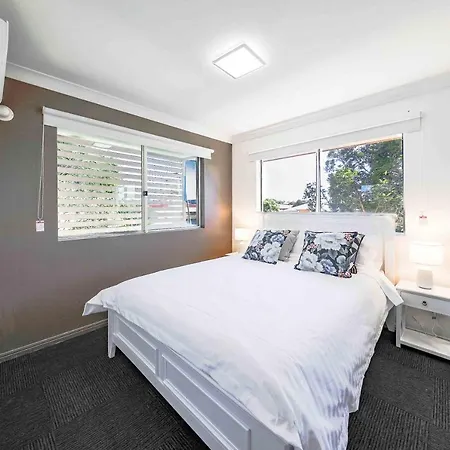 Calamvale Business Or Holiday Like Home-2