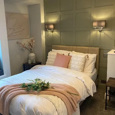 Abbey Court Guest House-3