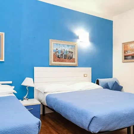 Lia Rooms-3