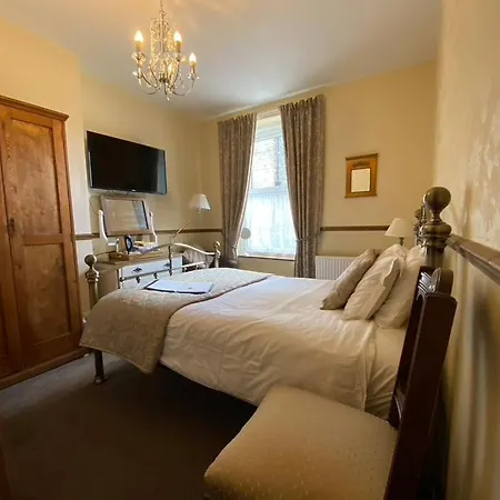Rowan Tree Guest House-3