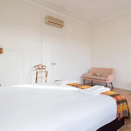 Estrela Guesthouse-3